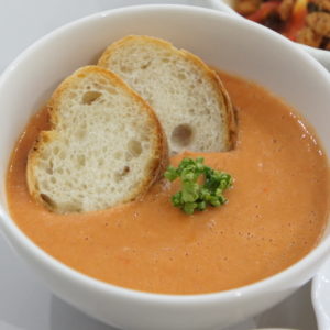 モロヘイヤとワカメの和え物