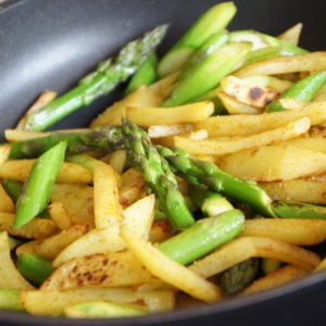肉巻きアスパラのバター醤油焼き