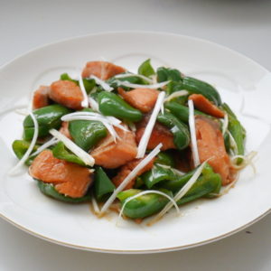 アボカドとトマトのチーズトースト