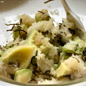 アボカドのタルタルサラダ